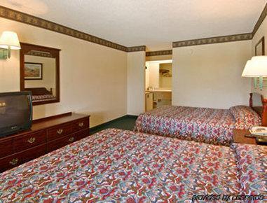 Super 8 By Wyndham Brunswick South I-95 Motel Oda fotoğraf